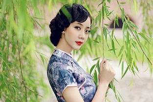 旗袍写真 雨后荷塘